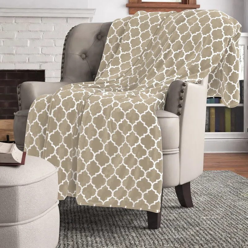 Lathe Oversized Polyester Knitted Throw
